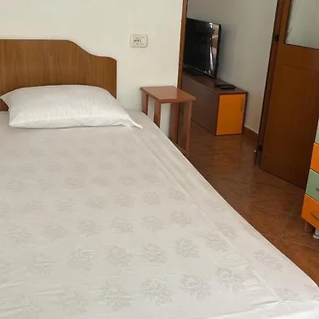 Domi Apartment *