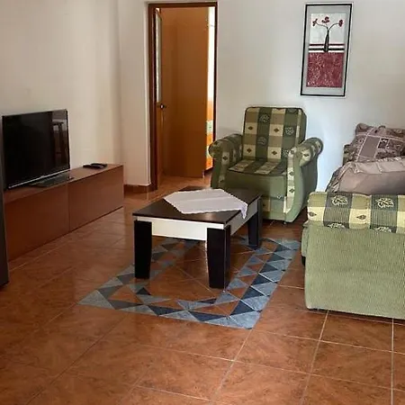 Domi Apartment